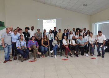 Corpoguajira y MinMinas analizan compensación biótica en la transición energética en La Guajira