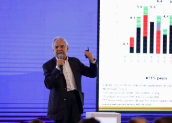 Minhacienda afirma que el aumento del salario mínimo de 2025 no será más del 10 %