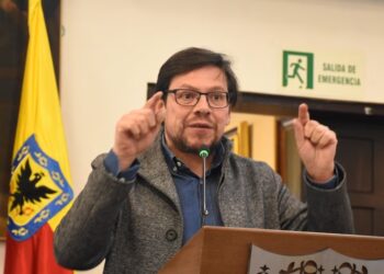 Fiscalía abre investigación formal contra Diego Cancino por presunto acto sexual violento
