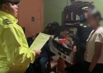 Capturan a padres acusados de abusar de su hija y realizar grabaciones para venderlas en internet