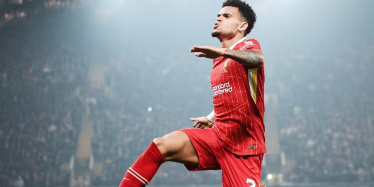 Luis Díaz brilla con triplete en Champions y lleva a Liverpool al liderato