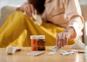 OMS advierte sobre creciente abuso de antibióticos y sus letales consecuencias