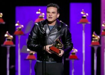 Silvestre Dangond obtiene Latin Grammy en la categoría Cumbia/Vallenato con su álbum ‘Ta Malo’
