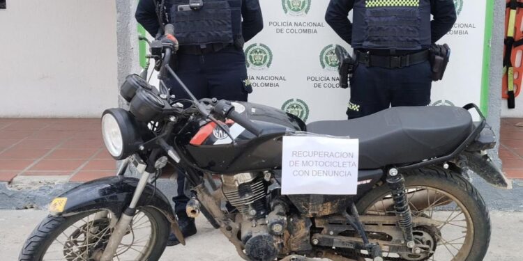 Recuperan una motocicleta que fue reportada como hurtada en el municipio de Maicao