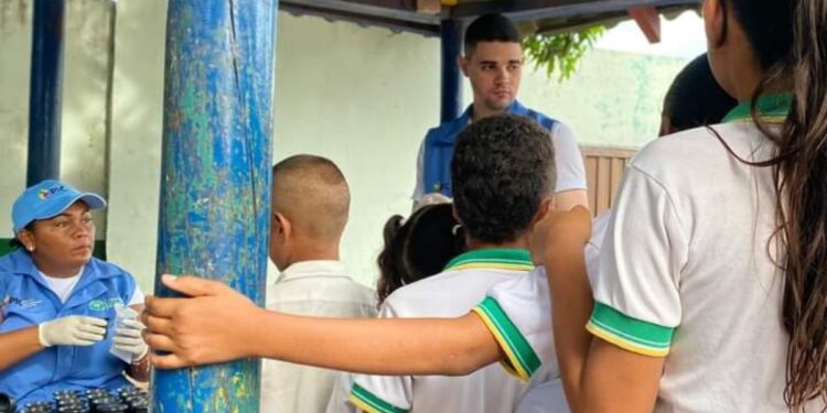 En las diferentes Instituciones Educativas de Villanueva lleva a cabo la segunda jornada de desparasitación