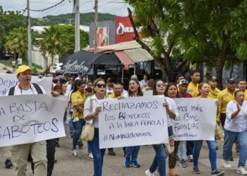 Los wayuú con la misma hambre y sed de ayer y los representantes de los derechos humanos con las cuentas a reventar