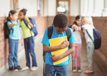 “La educación la inventó un loco que no tenía nada que hacer’’