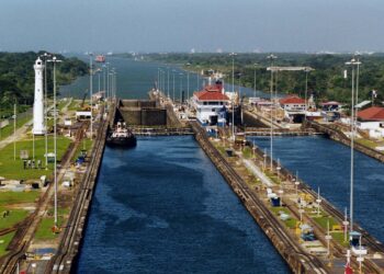 Presidente Mulino reafirma soberanía panameña ante amenaza de Trump de exigir devolución del Canal de Panamá