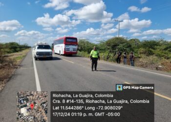 Tras siete horas de bloqueo, se restablece la movilidad en la vía Riohacha – Maicao