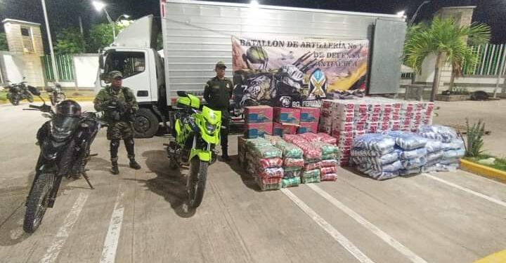 En la vía Albania – Maicao recuperan camión cargado de alimentos robado en el sector de Paradero