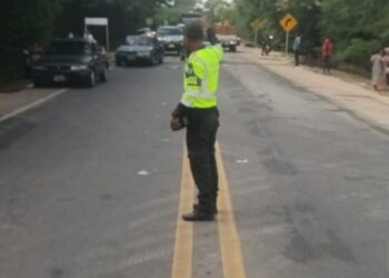 Luego de 10 horas levantan bloqueo en la vía Riohacha – Maicao