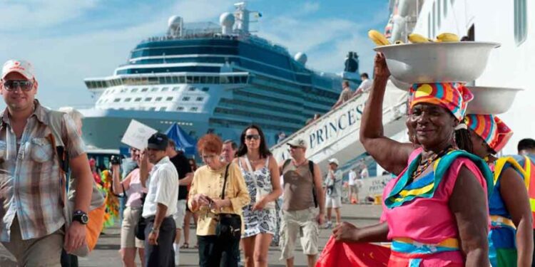 Llegada de turistas extranjeros a Colombia creció 10,2 % hasta octubre