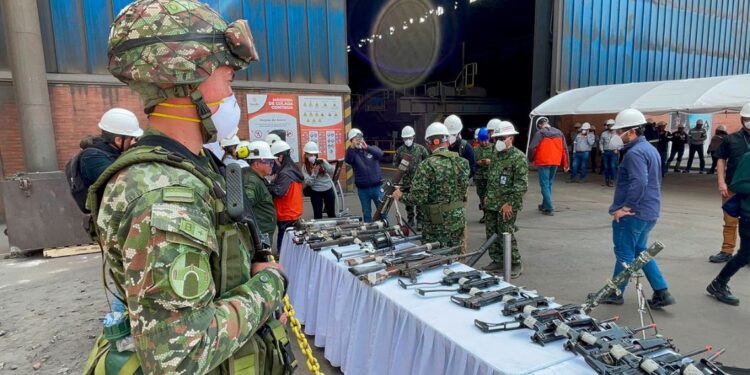 Fundidas 23.500 armas de fuego decomisadas a grupos armados