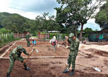 Ejército Nacional y Fundación Ancla lideran construcción de aulas escolares en Pueblo Bello, Cesar