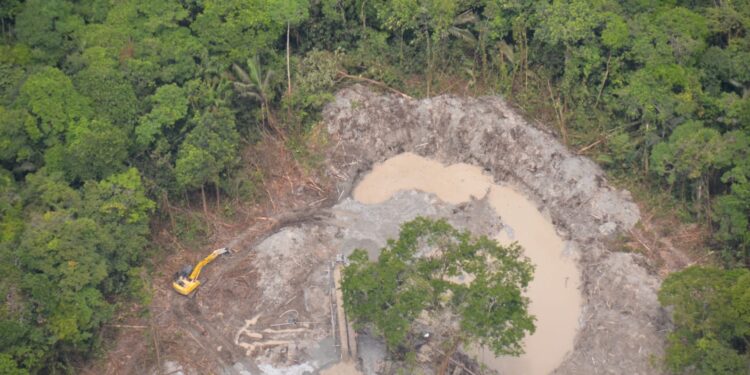 Minería ilegal afecta a 29 de los 32 departamentos de Colombia, según informe de la PGN