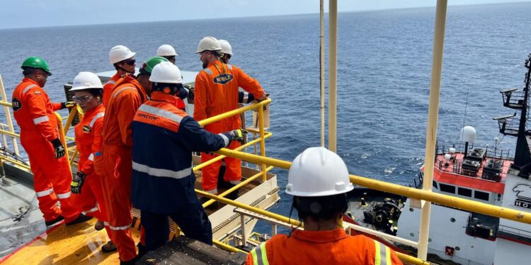 Verifican cumplimiento de normatividad en la plataforma ‘Noble Discoverer’, en aguas profundas entre Magdalena y La Guajira