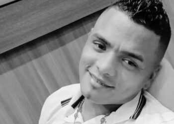 Familiares y amigos dieron el último adiós a hombre que fue hallado sin vida en su residencia en Riohacha