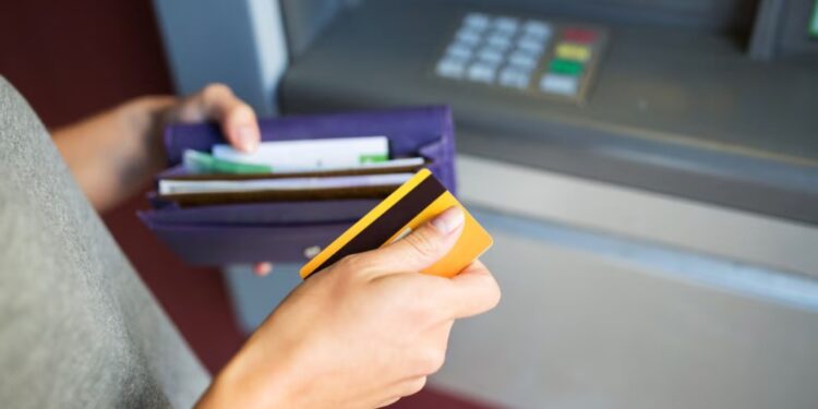 Exención del 4×1000 comenzará a regir desde el 14 de diciembre: Dian aclara retraso en su implementación