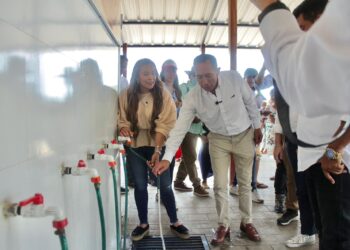 Presidente de Ecopetrol visitó proyecto de agua potable en el corregimiento de Manzana, zona rural de Manaure