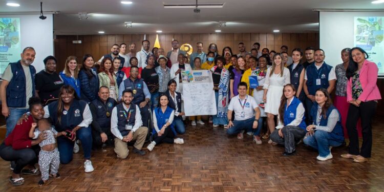 Defensoría firma pacto por los derechos de las trabajadoras domésticas en Colombia