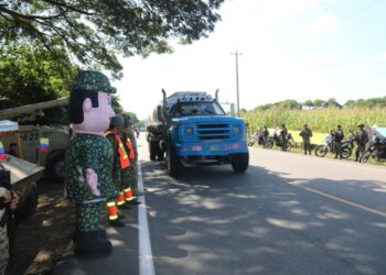 En las vías de La Guajira y el Cesar se despliega la acción militar de la Décima Brigada en navidad