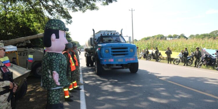 En las vías de La Guajira y el Cesar se despliega la acción militar de la Décima Brigada en navidad