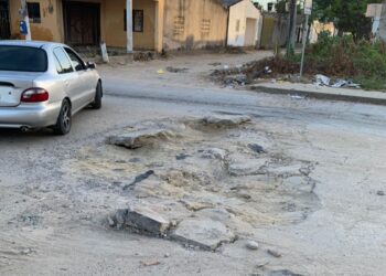 Habitantes del barrio Buenos Aires denuncian el mal estado de la carrera 4 con calle 28