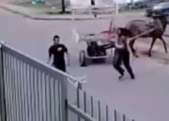 Una mujer le dio varios machetazos a su pareja en medio de una discusión en plena calle de Maicao