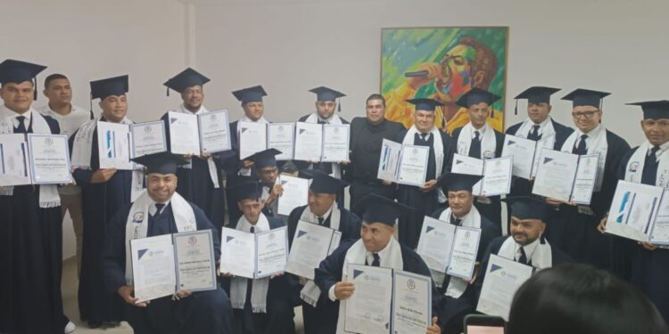 34 escoltas de la UNP se graduaron en investigación judicial y criminalística en La Guajira