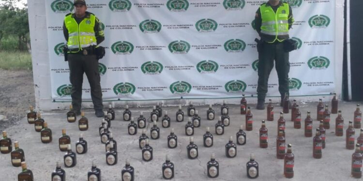 Incautan más de 70 botellas de licor de contrabando en la vía Riohacha – Paraguachón