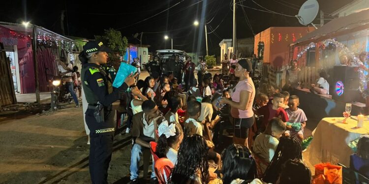 La Navidad llegó al corregimiento de Paraguachón con entrega de regalos a los niños y niñas