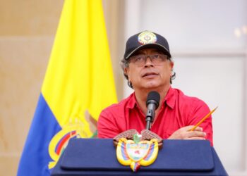 Gustavo Petro propone aumentar recursos de la salud con impuestos a juegos de azar