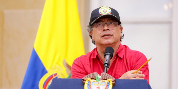Gustavo Petro propone aumentar recursos de la salud con impuestos a juegos de azar