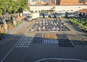 Policía incauta tres toneladas de marihuana camufladas entre bultos de comida en Bello, Antioquia