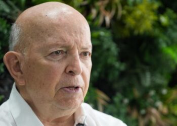 Otty Patiño señaló al ELN de «planear supuesto asesinato de su principal asesor»