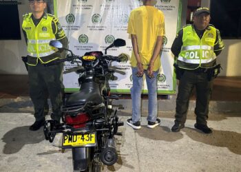 Mediante operativos en vías de La Guajira, se realizaron capturas, inmovilizaciones e incautación de armas de fuego