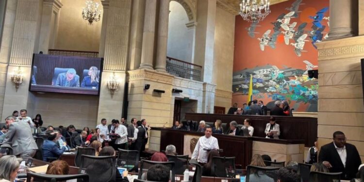 Congreso de la república respondió ante el aumento de 5.36% para la UPC