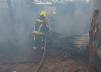 Una vela pudo haber sido la causa de un incendio en el barrio 7 de agosto de Riohacha