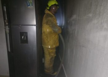 Una vela pudo haber sido la causa de un incendio en el barrio 7 de agosto de Riohacha