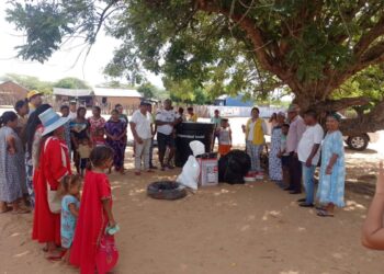 Prosperidad Social entrega insumos y canastas alimentarias a comunidades indígenas en La Guajira