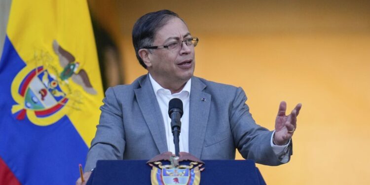 Presidente Petro confirma que no asistirá a la posesión de Nicolás Maduro como de Venezuela