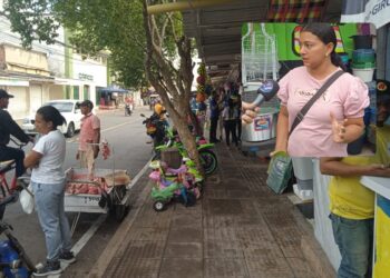 Vendedores informales en Villanueva respaldan medidas para mejorar el tránsito