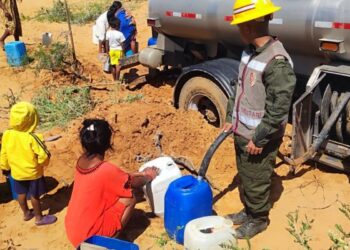 Más de 162.000 litros de agua entregaron a comunidades wayuú en La Guajira