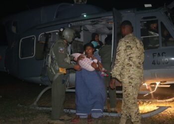 4 niños wayúu, con problemas de desnutrición fueron trasladado al hospital San José