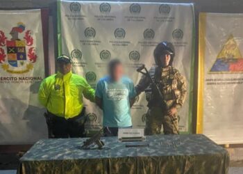 Detenido sujeto que portaba una subametralladora con proveedor y siete cartuchos en Maicao