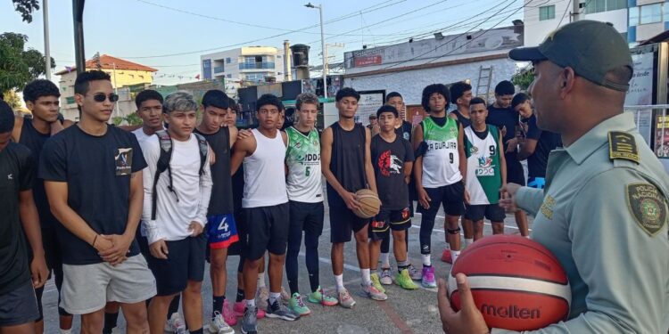 La Policía Nacional lidera el evento Riobasket 3×3 en el Parque Nicolás de Federmán
