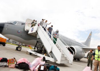 Llegan a Colombia los 201 connacionales deportados de Estados Unidos