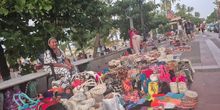 Yadira Epinayu, artesana protagonista del corredor turístico y artesanal de Suchima, Riohacha