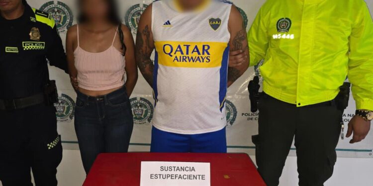 Capturan a una pareja por presunto microtráfico en el municipio de Distracción