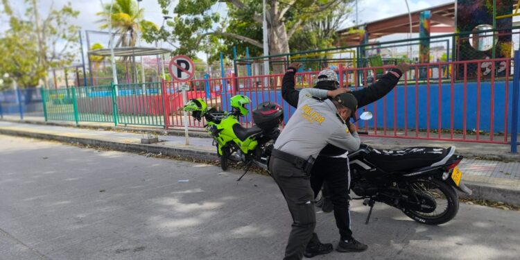 Autoridades refuerzan seguridad y vigilancia en zonas de recreación y alta afluencia en Maicao